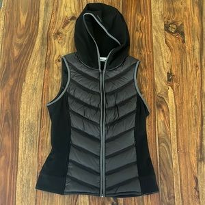 Blanc Noir Hooded Puffer Vest with Mesh Inserts Size Medium